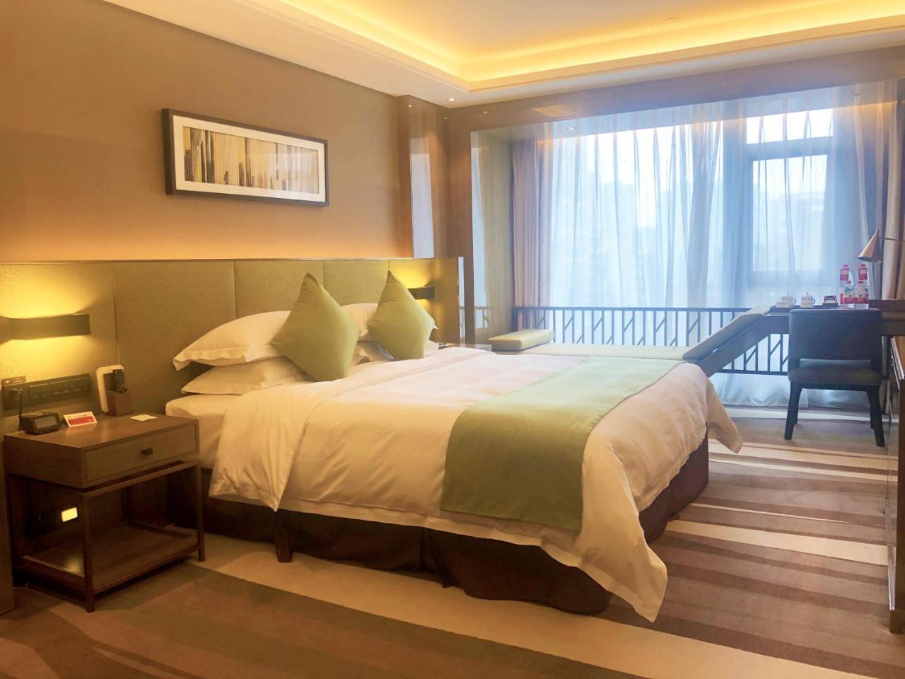 Leshan Ramada Hotel Εξωτερικό φωτογραφία